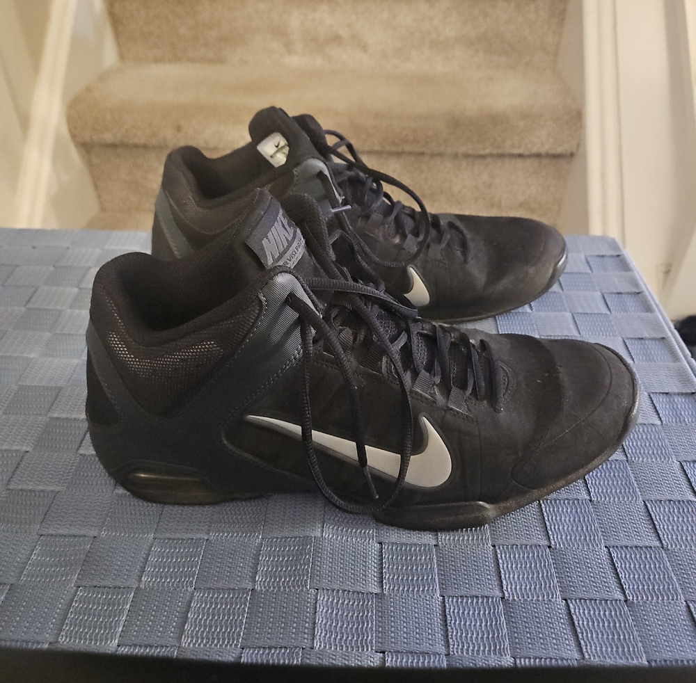 Nike Men’s Black Athletic High-Top Shoes with White Swoosh